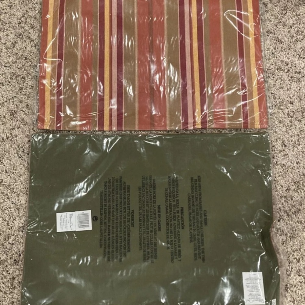 Pampered Chef Reversible Placemats #2164 SET OF 2 total of 4 BRAND NEW PLACEMATS